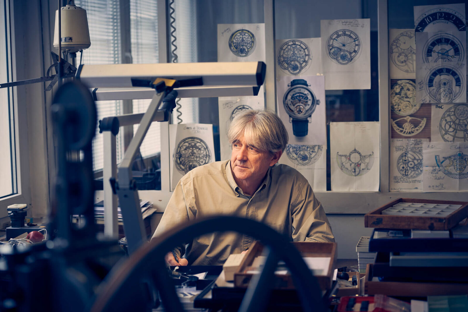 jochen_benzinger_at_desk